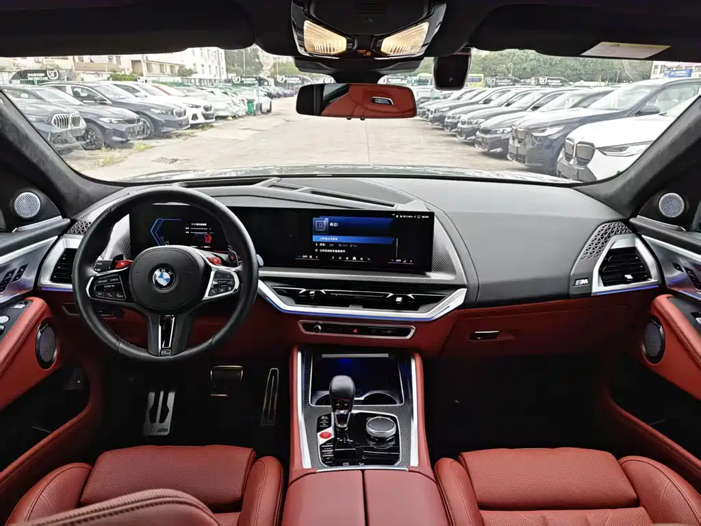 BMW XM — миниатюра 10