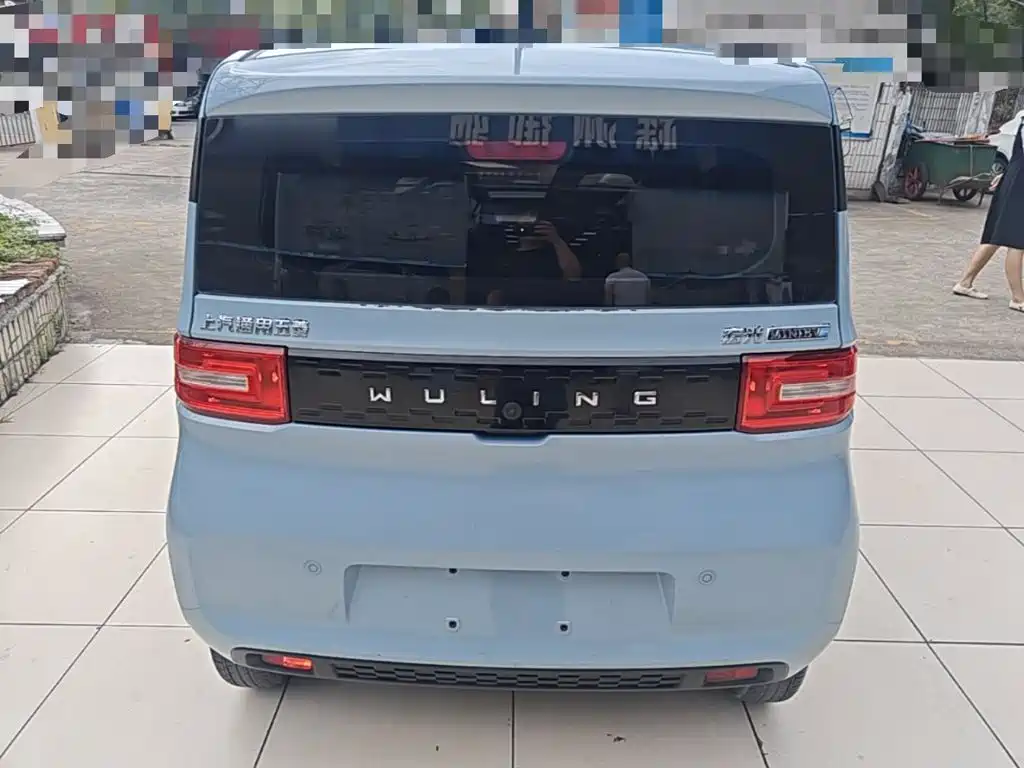 Wuling MINIEV — миниатюра 6