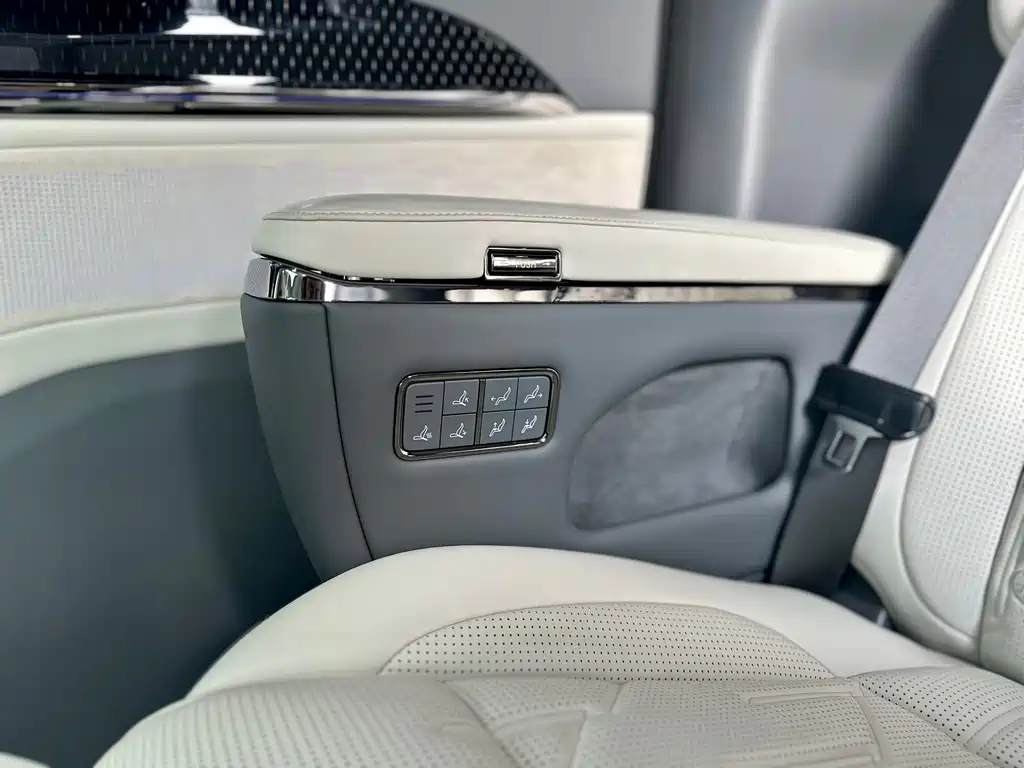 ZEEKR EXTREME KRYPTON 009