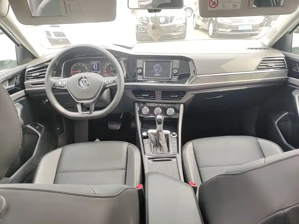 Volkswagen Sagitar — миниатюра 10