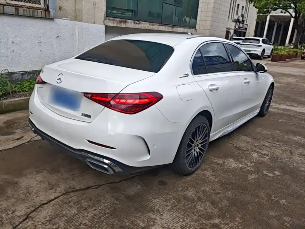 Mercedes-Benz C-Class — миниатюра 7