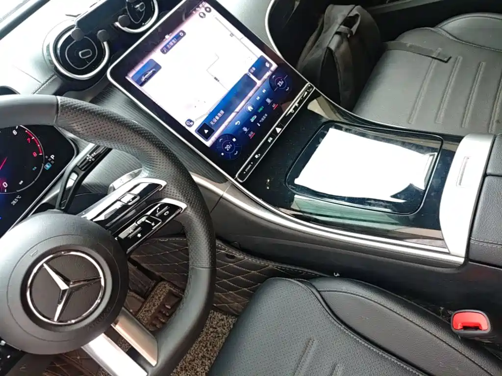 Mercedes-Benz C-Class — миниатюра 14