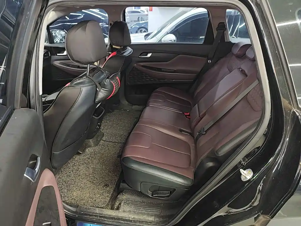 Hyundai Santa Fe — миниатюра 17