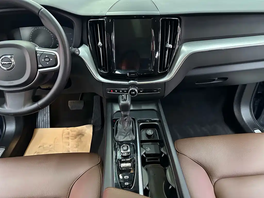 Volvo XC60 — миниатюра 14