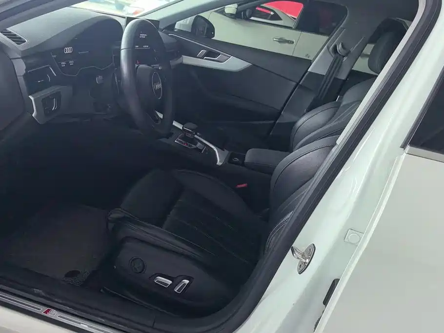 Audi A4L — миниатюра 9