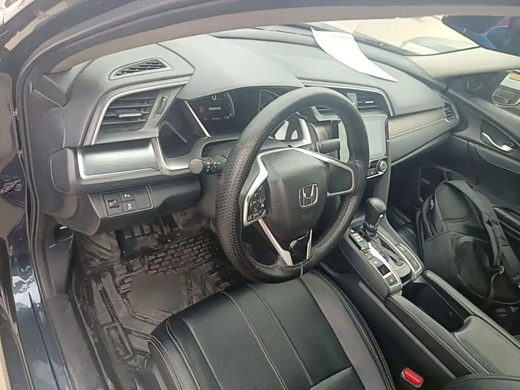 Honda Civic — миниатюра 10