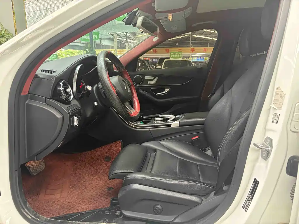 Mercedes-Benz C-Class — миниатюра 5