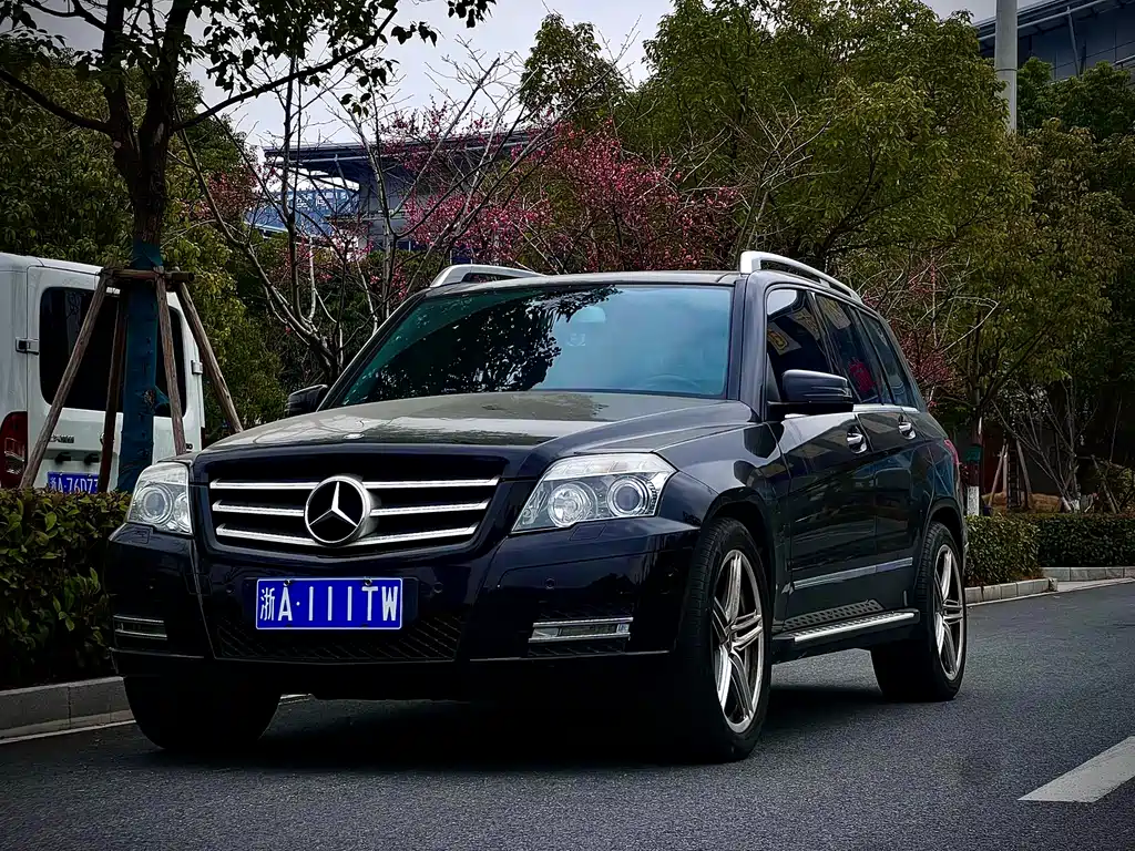 Mercedes-Benz GLK-Class (Import) 2012