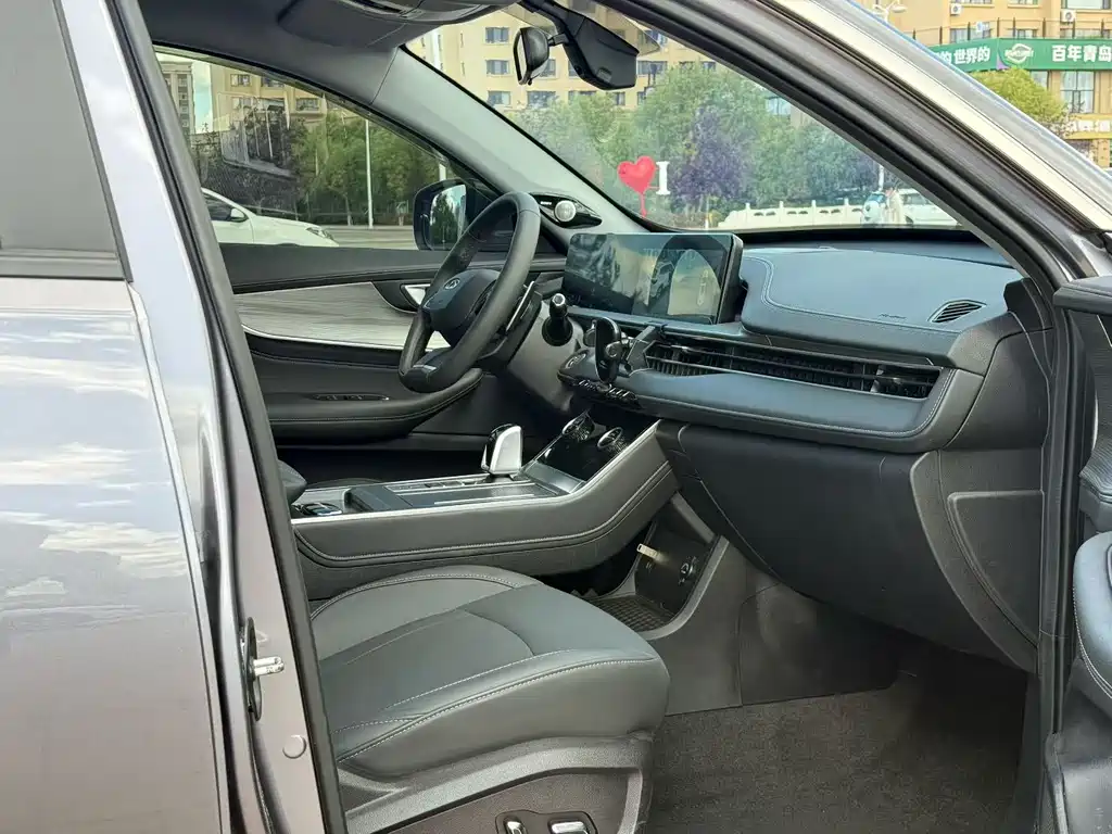 Chery Tiggo 8 — миниатюра 4
