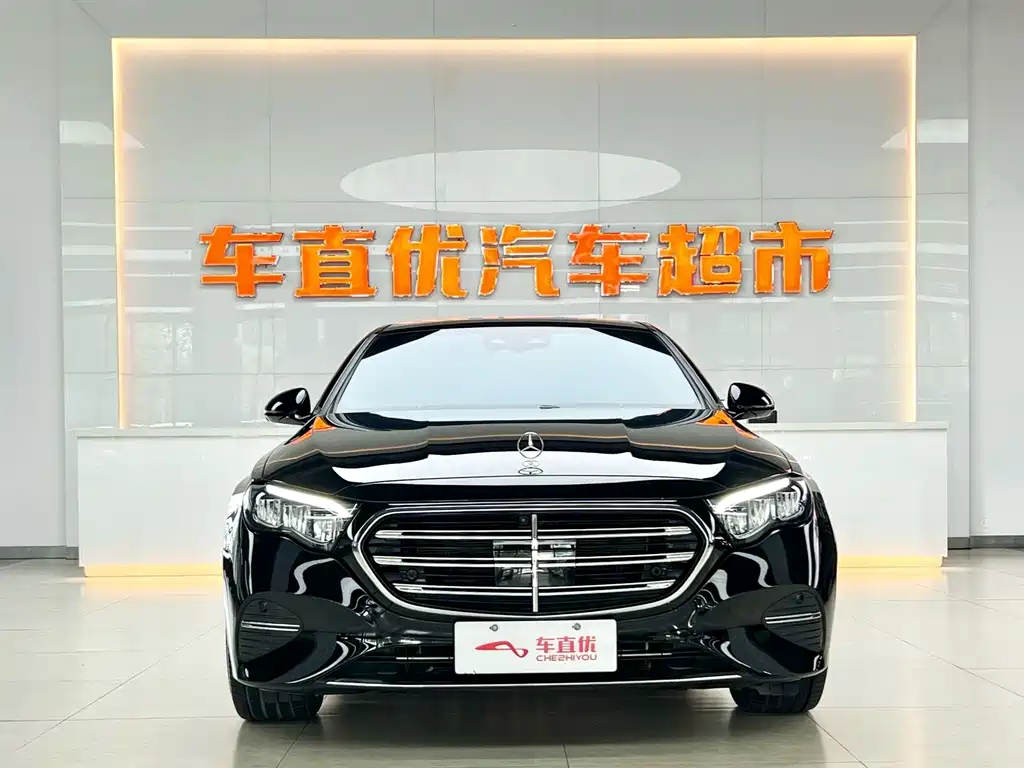 Mercedes-Benz E-Class — миниатюра 3
