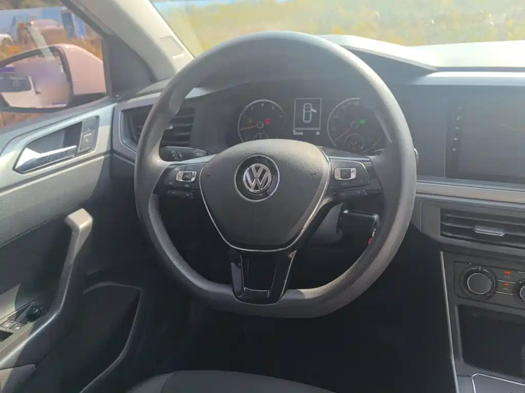 Volkswagen Polo — миниатюра 11