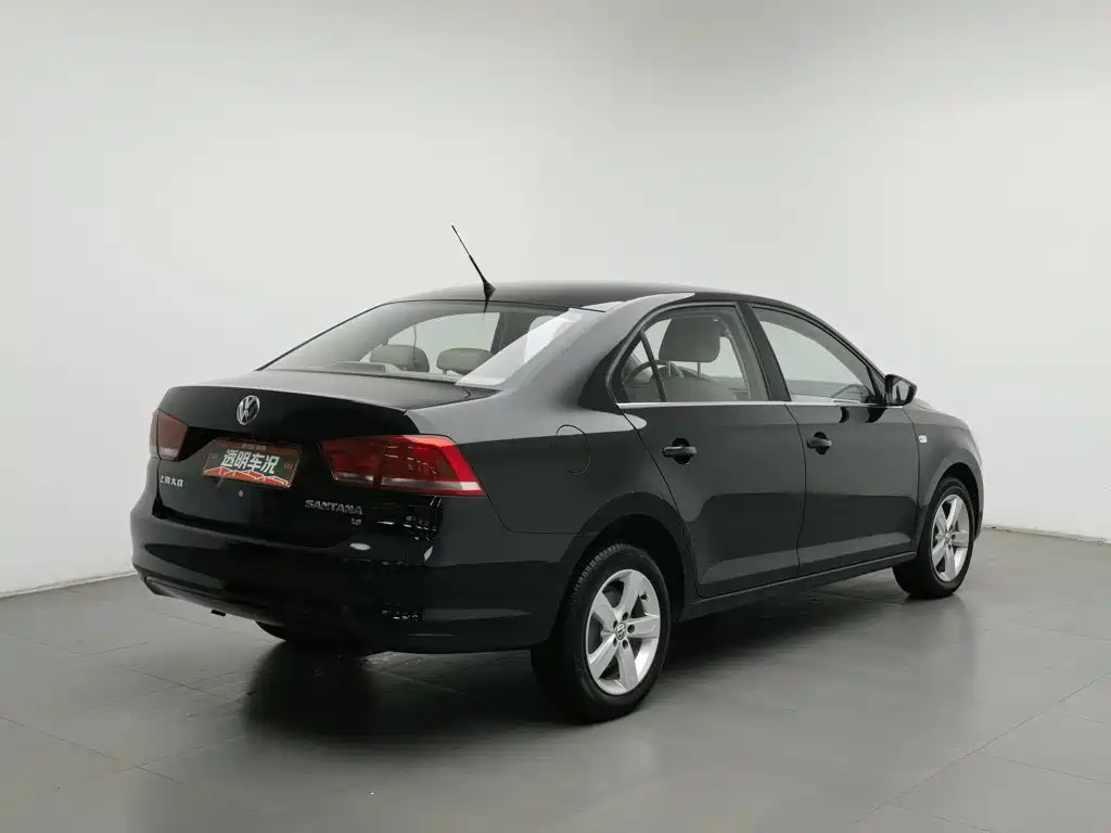 Volkswagen Santana — миниатюра 2