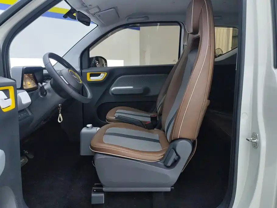Wuling MINIEV — миниатюра 9