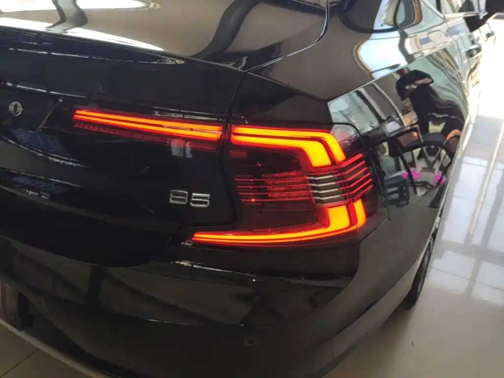 Volvo S90 — миниатюра 8