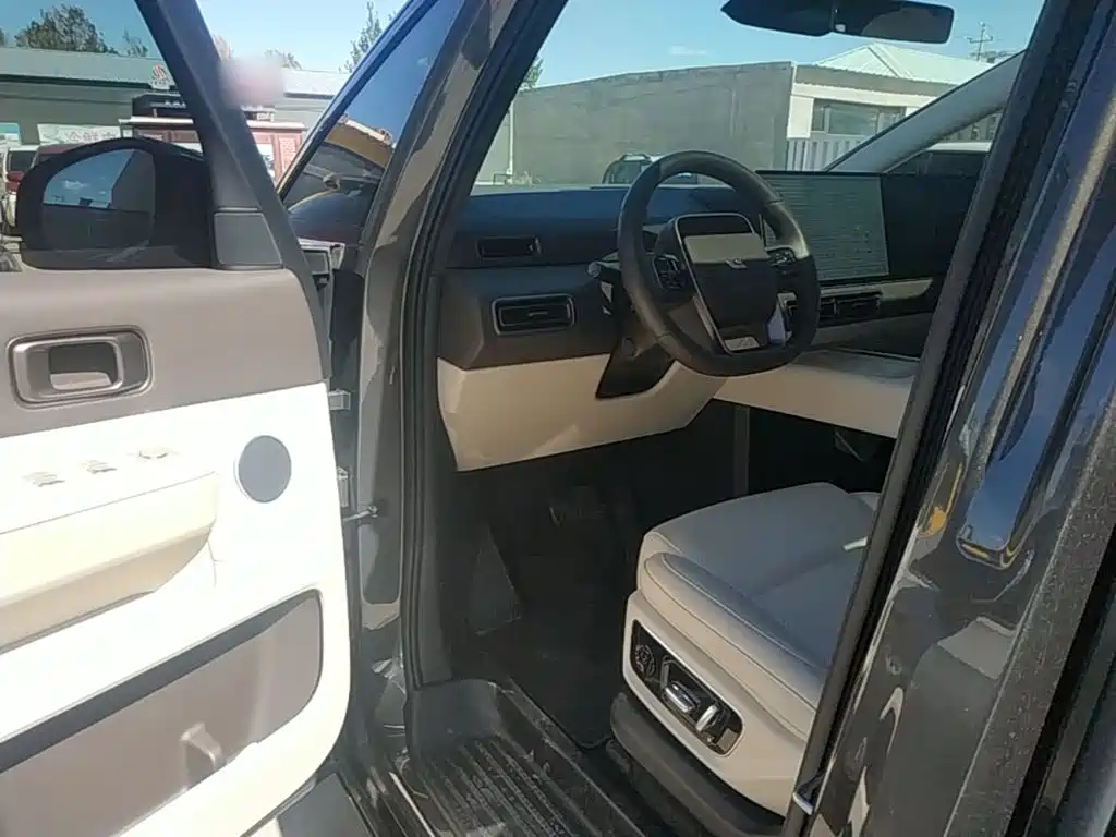 Li Auto Li MEGA — миниатюра 12