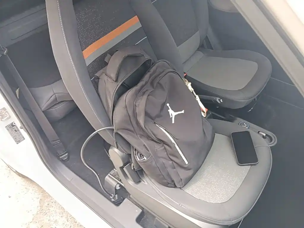Wuling MINIEV — миниатюра 25