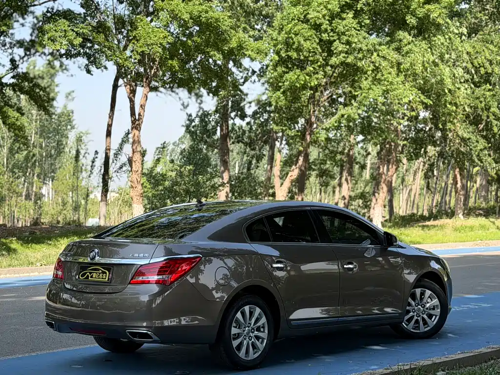 Buick LaCrosse 2013 2.4L SIDI Elite Comfort