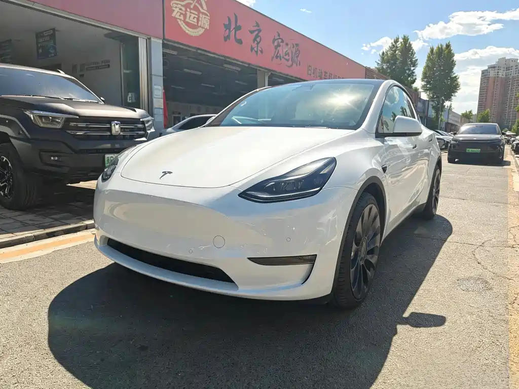 Tesla Model Y 2022