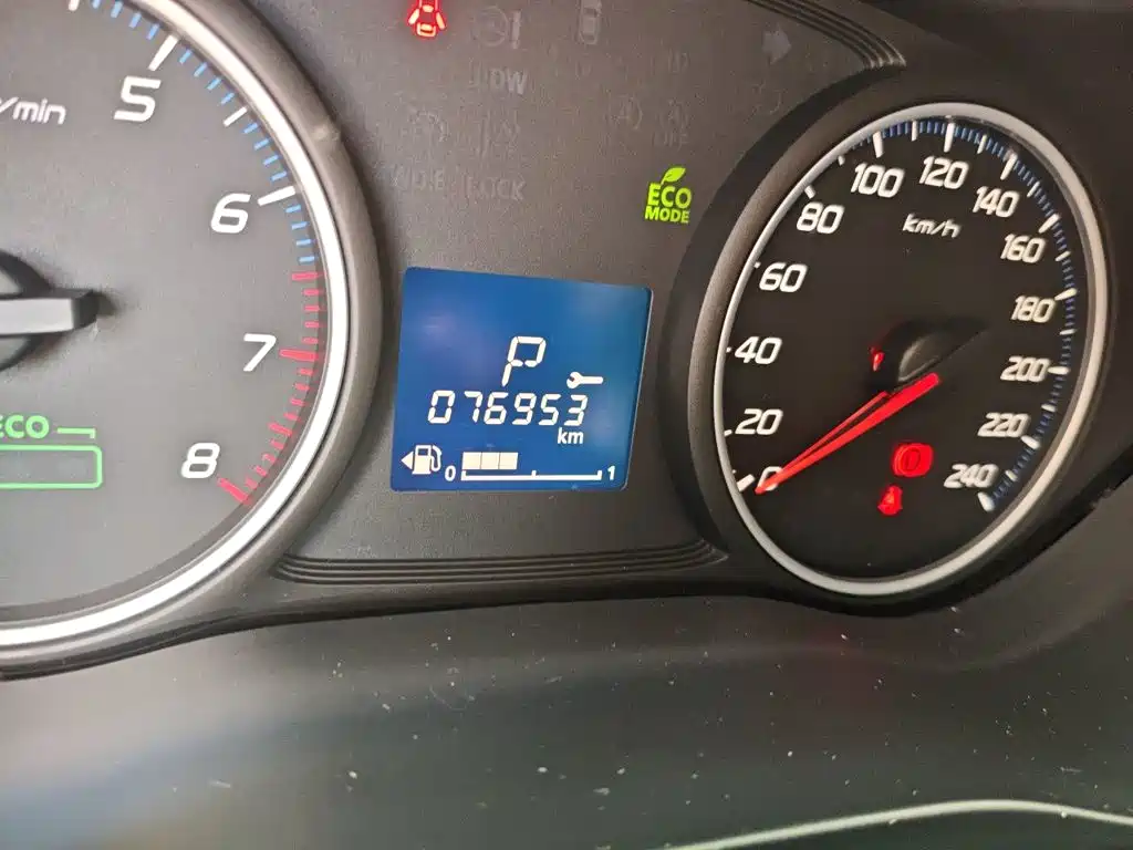 Mitsubishi Outlander — миниатюра 13