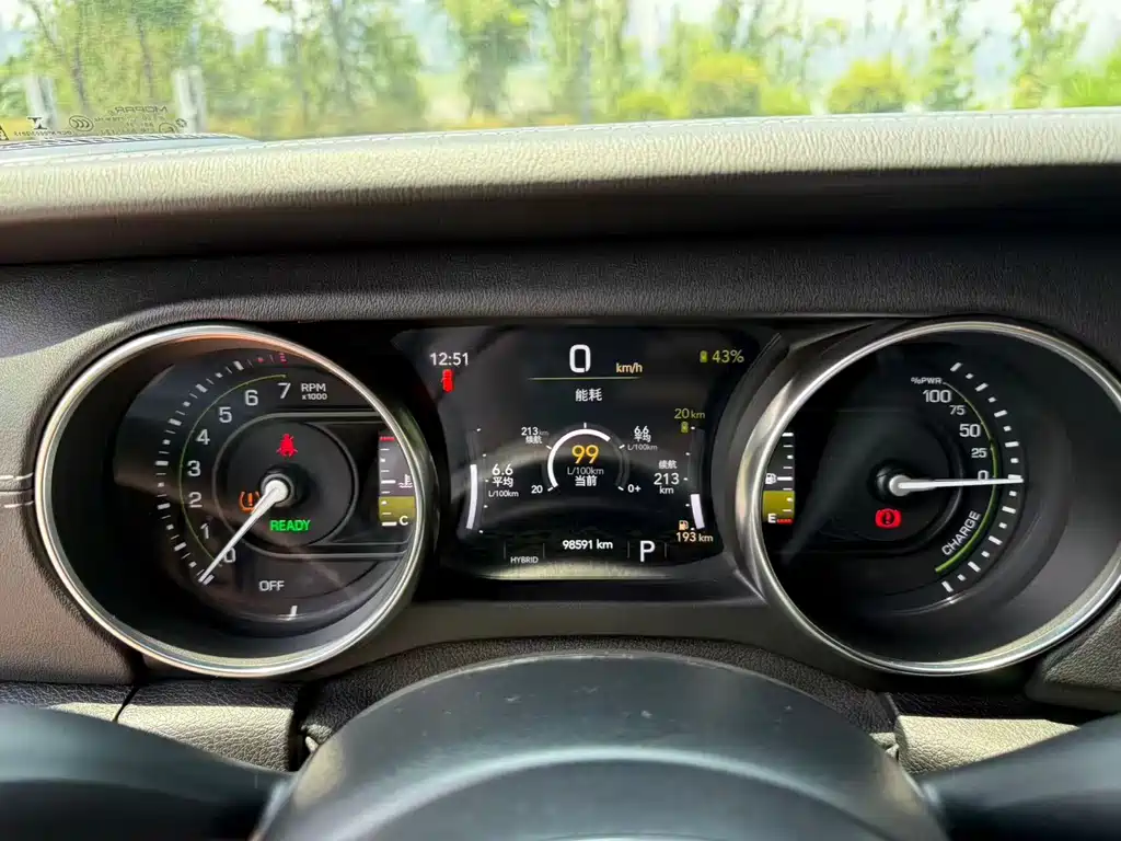 Jeep Wrangler PHEV — миниатюра 6