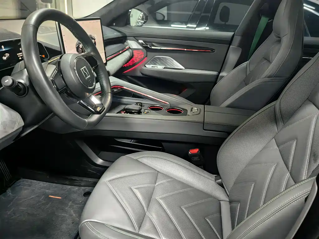 ZEEKR EXTREME KRYPTON 001