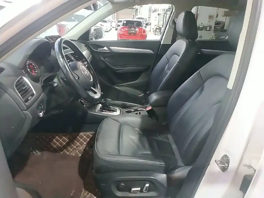 Audi Q3 — миниатюра 15