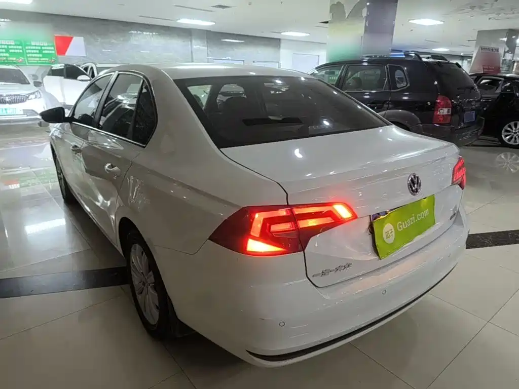 Volkswagen Bora — миниатюра 5