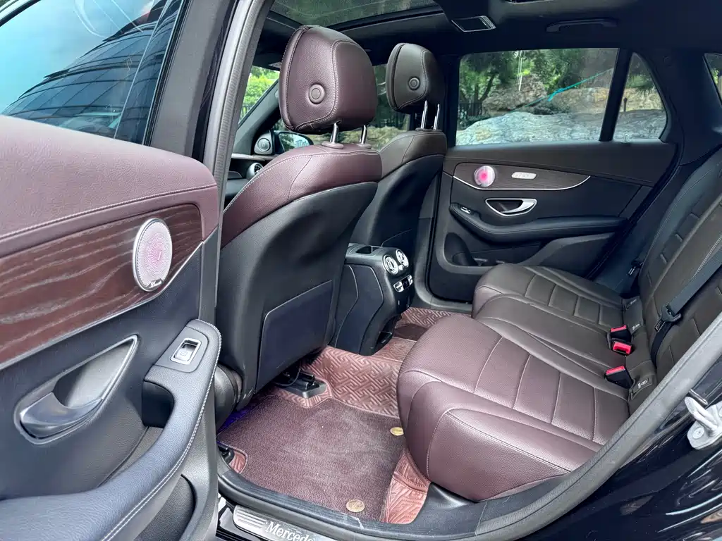 Mercedes-Benz GLC — миниатюра 10