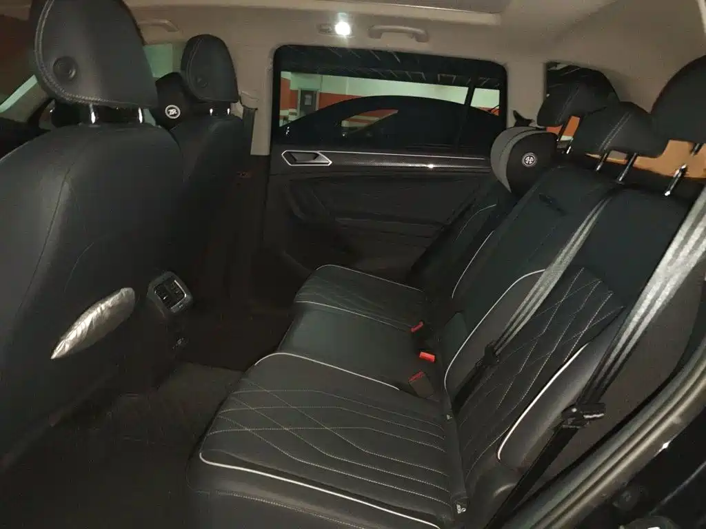 Volkswagen Tiguan L — миниатюра 15