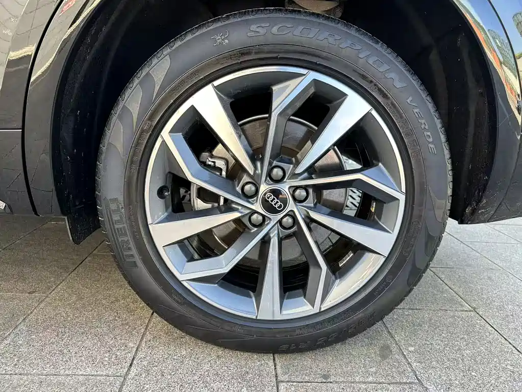 Audi Q5L — миниатюра 28