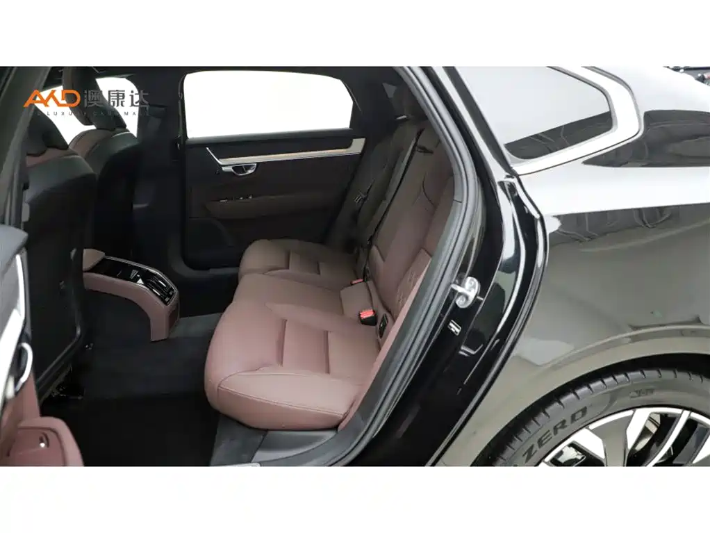 Volvo S90 — миниатюра 7