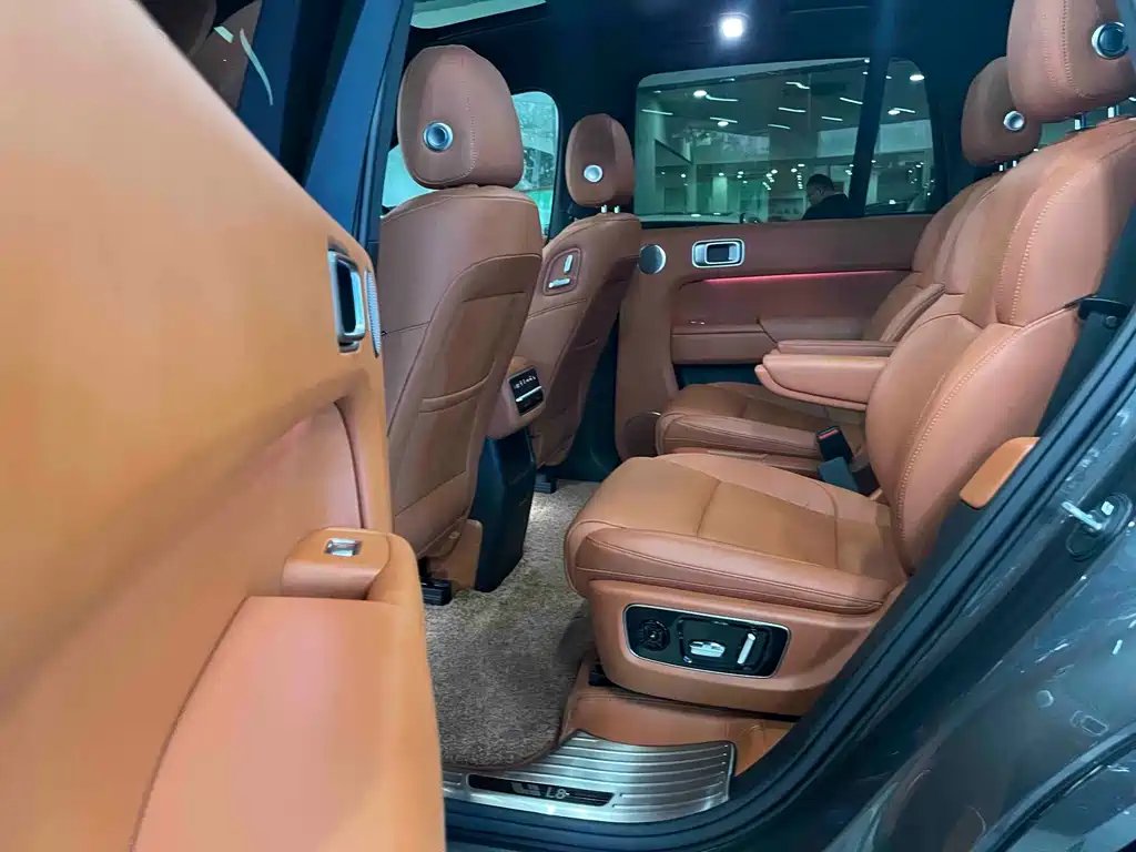 Li Auto Li L8 — миниатюра 8