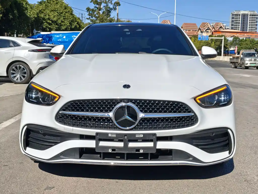 Mercedes-Benz C-Class — миниатюра 2