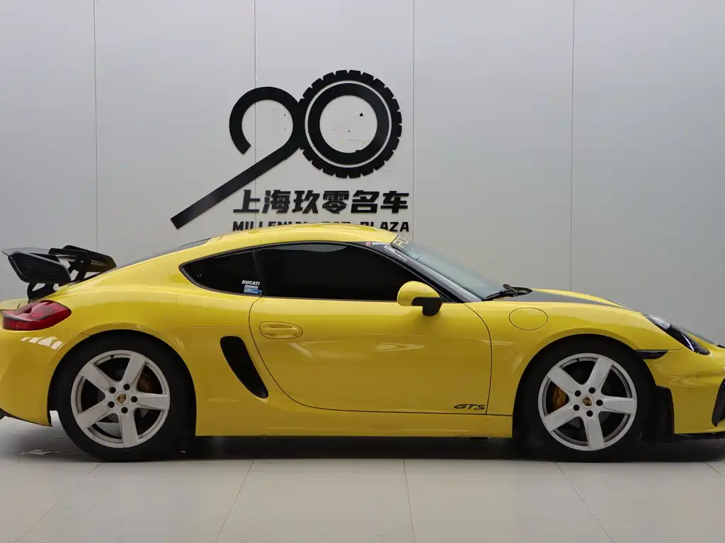 Porsche Cayman 2013 Cayman 2.7L