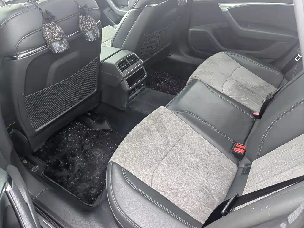 Audi A6L — миниатюра 11