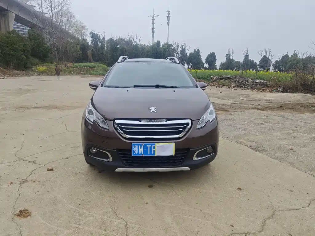 PEUGEOT 2008