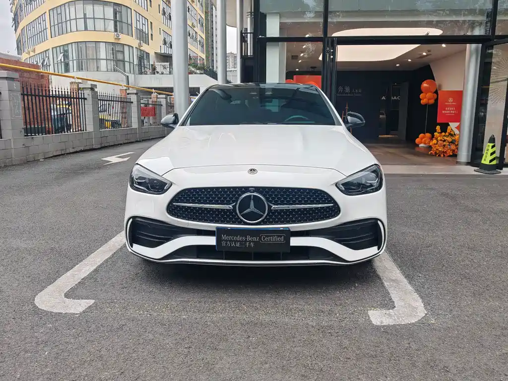 Mercedes-Benz C-Class — миниатюра 2