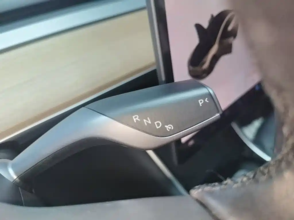 Tesla Model 3 — миниатюра 14