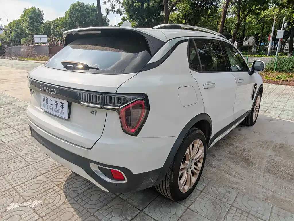 Lynk & Co 01 — миниатюра 7