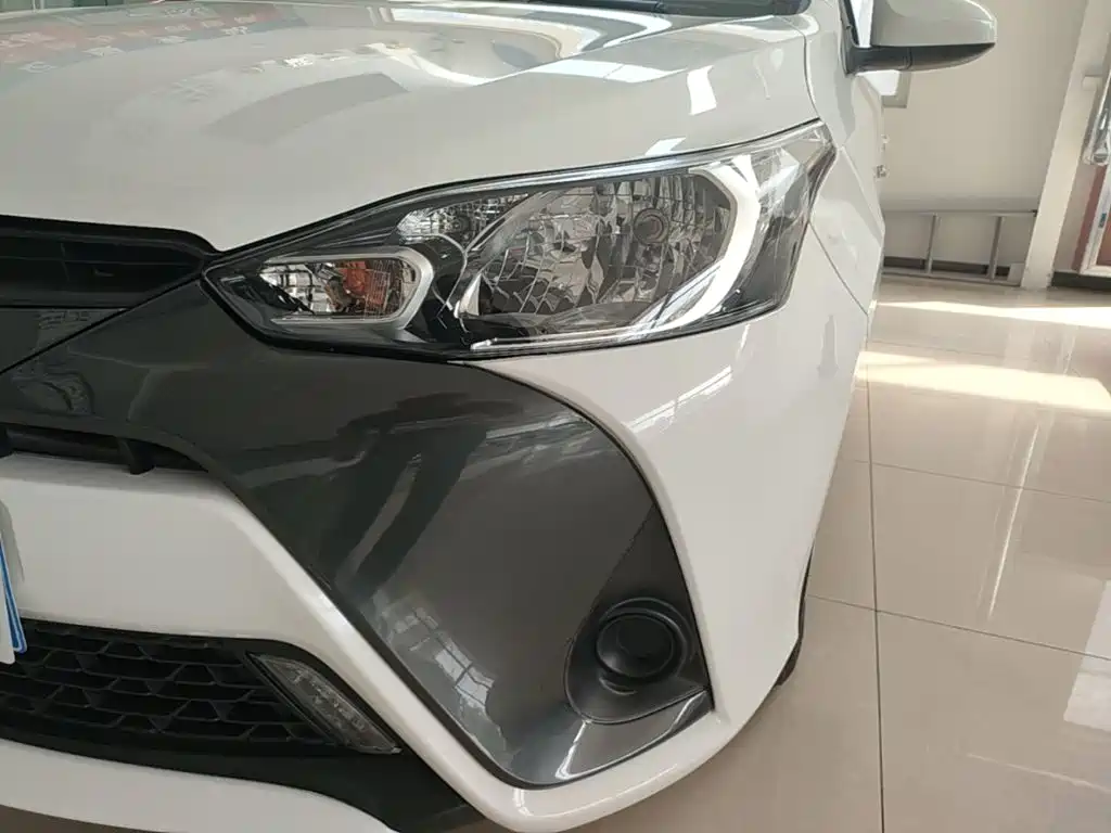 Toyota Yaris L — миниатюра 24