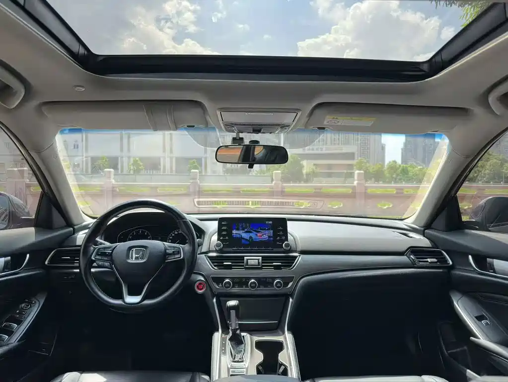Honda Accord — миниатюра 5