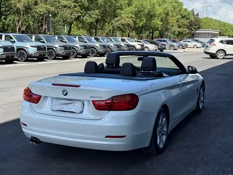 BMW 4 SERIES