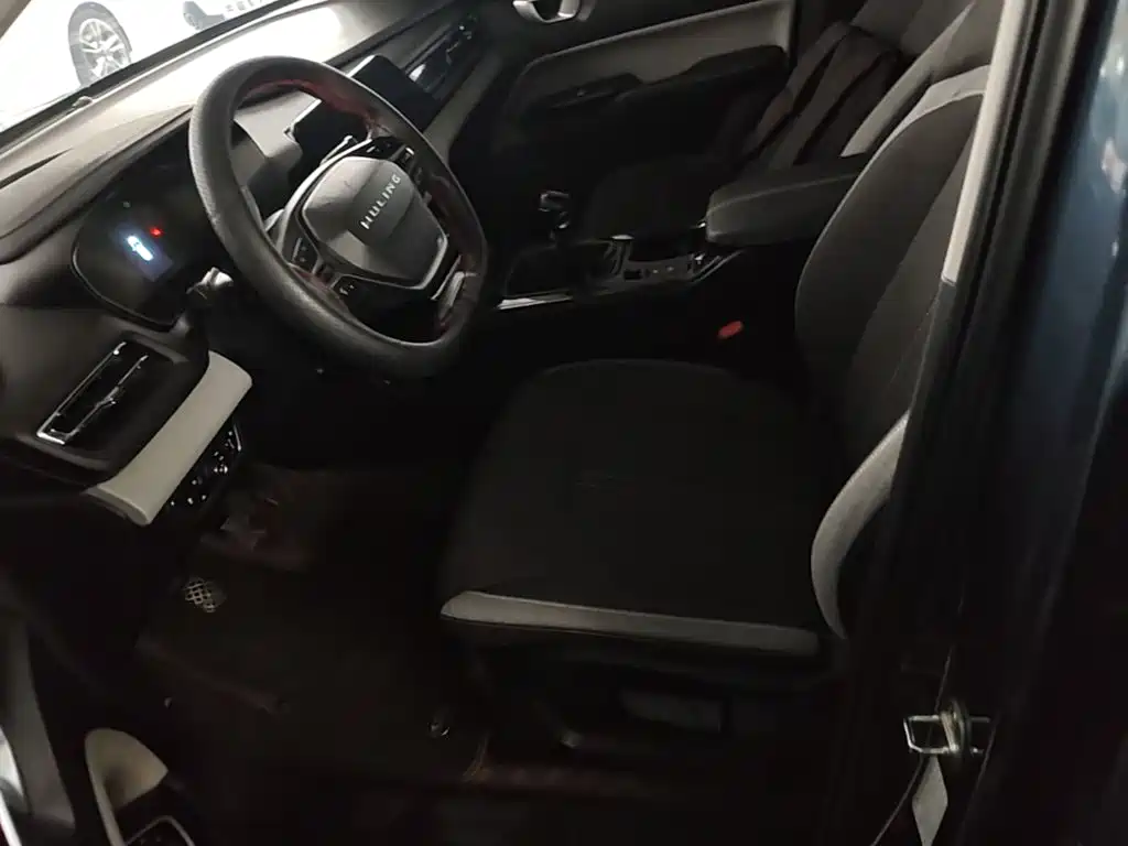 Wuling Victory — миниатюра 15