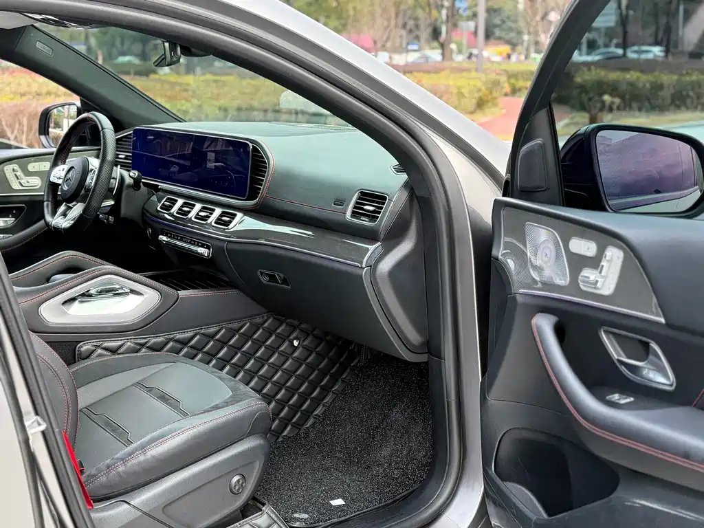 MERCEDES-BENZ GLE COUPE AMG