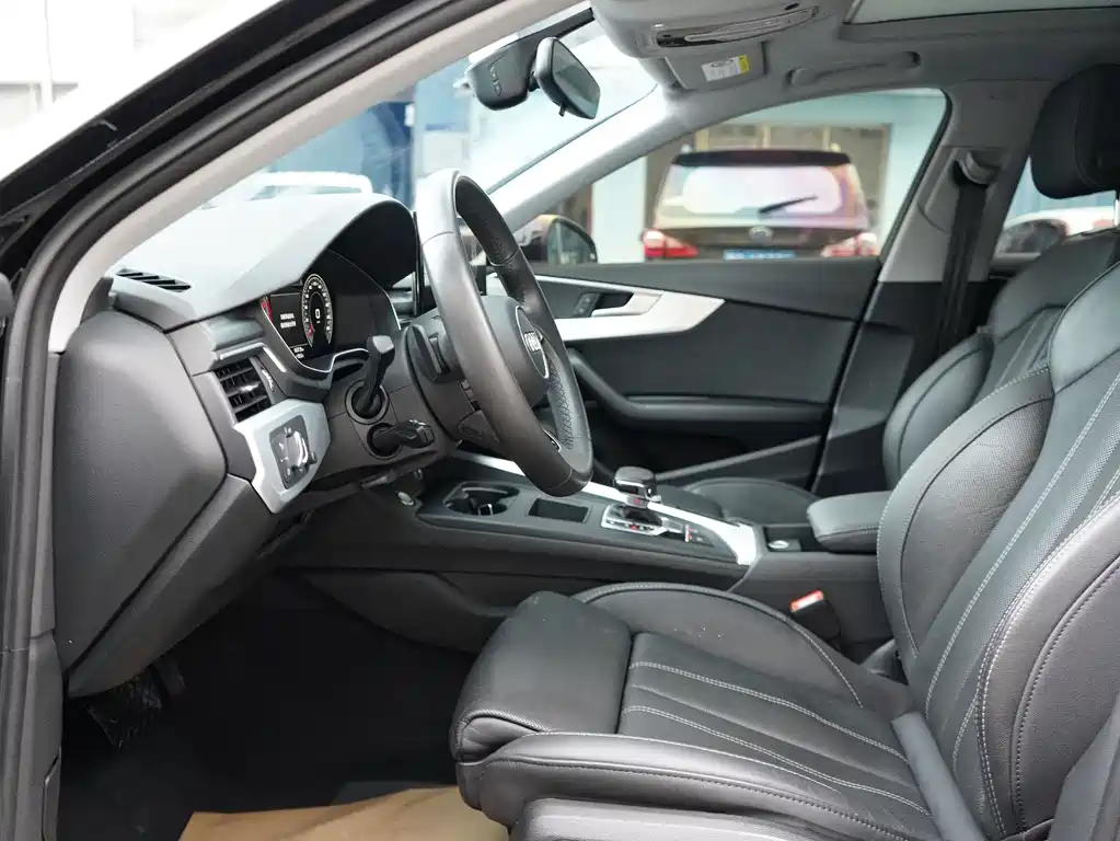 Audi A4L — миниатюра 5