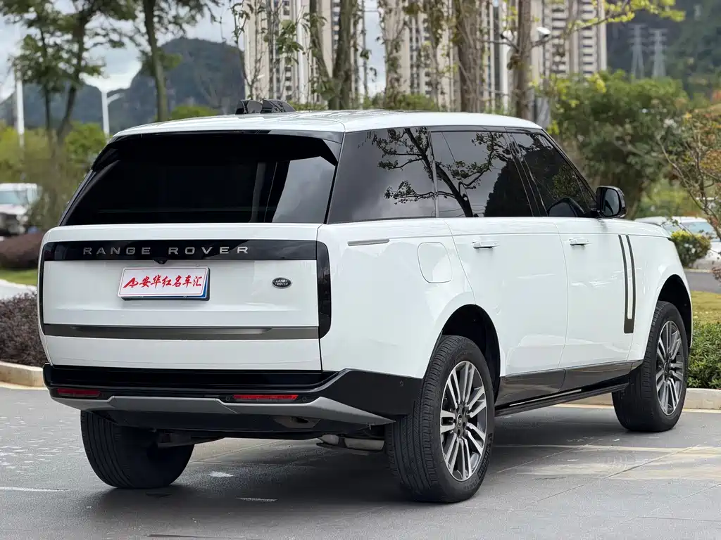 Land Rover Range Rover — миниатюра 5