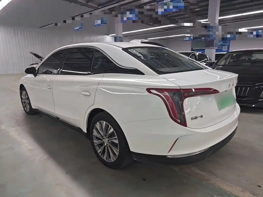 Hongqi Hongqi E-QM5 — миниатюра 5