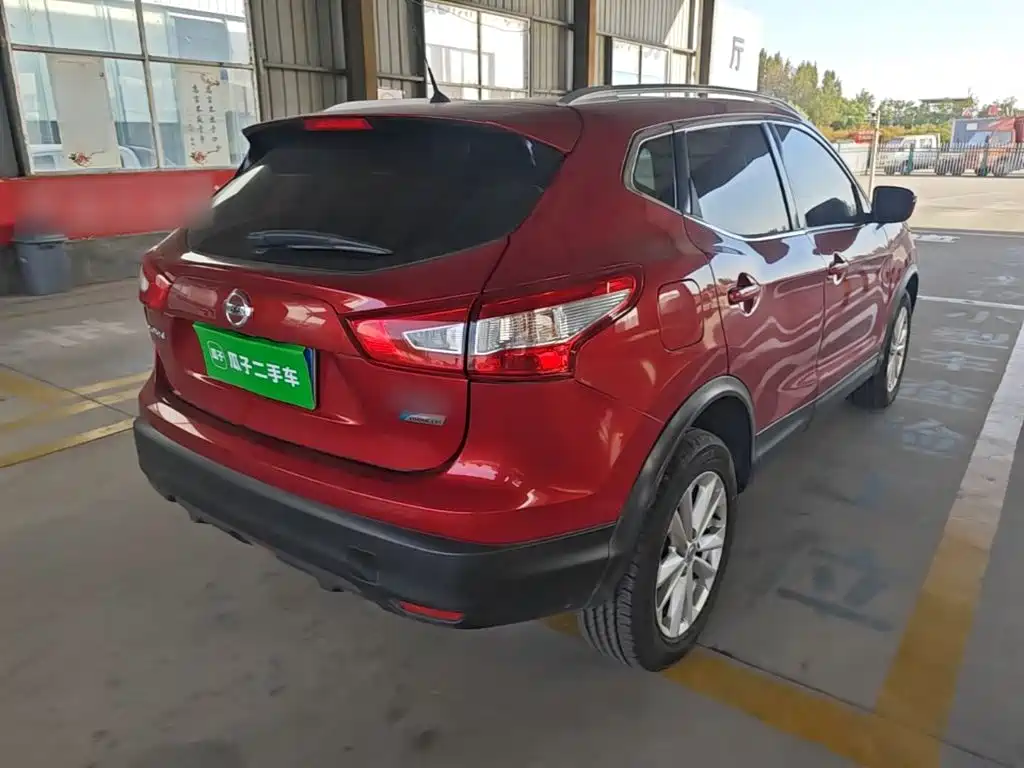 Nissan Qashqai — миниатюра 7
