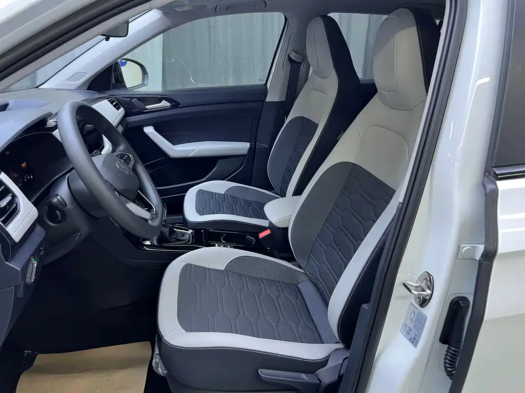 Volkswagen Tharu — миниатюра 11