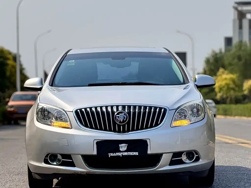 Buick Excelle — миниатюра 2